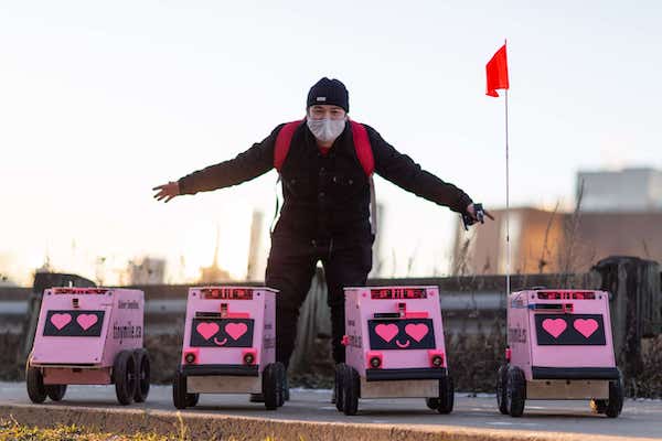 robots-repartidores-geoffrey-tiny-mile-delivery-toronto